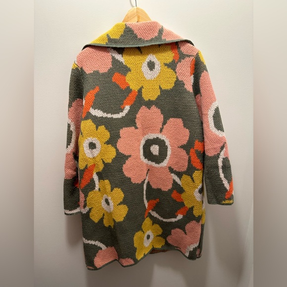 70’s daisy cozy sweater jacket - Picture 2 of 4